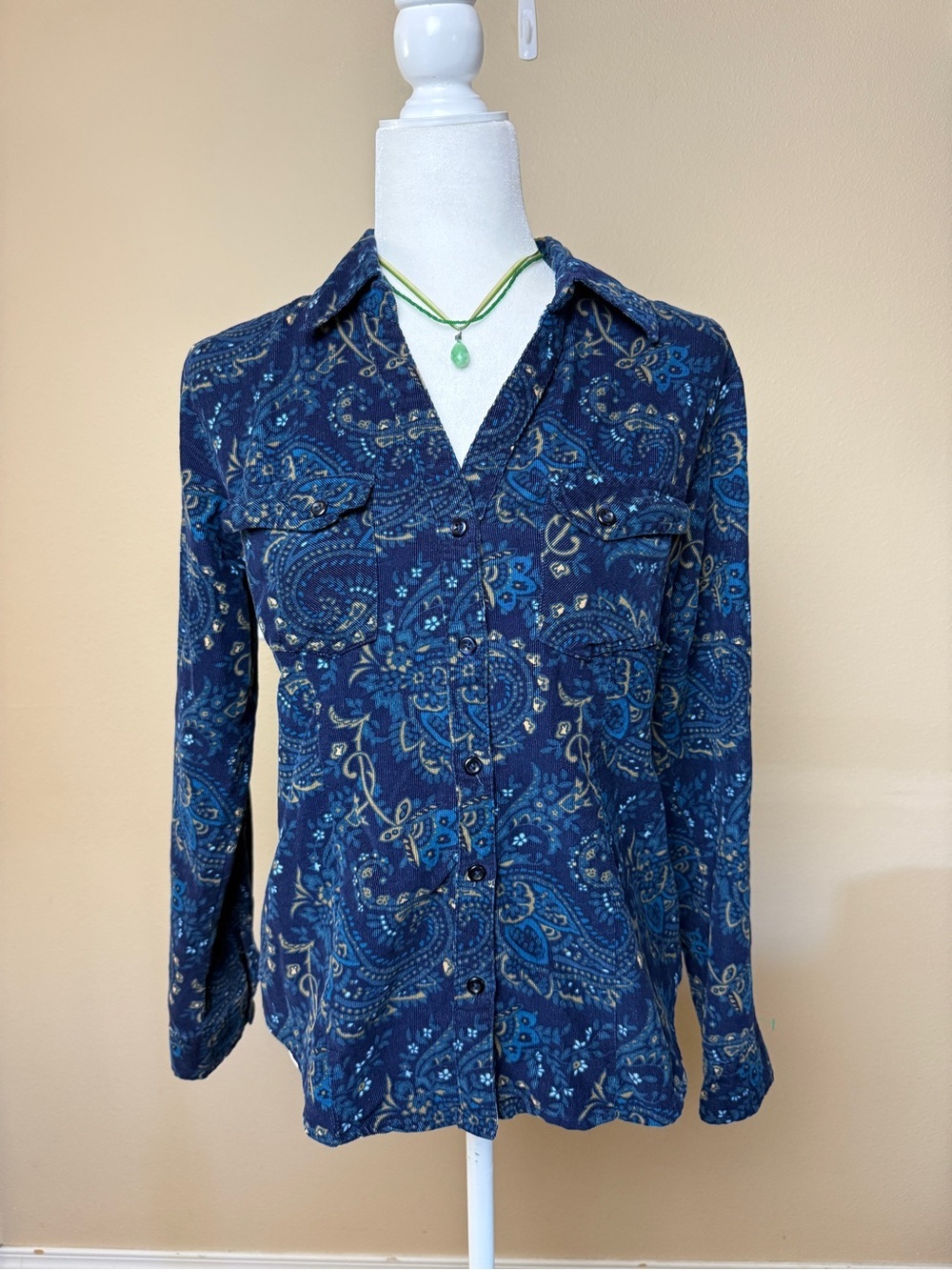Krazy Kat blue paisley corduroy button up Size small